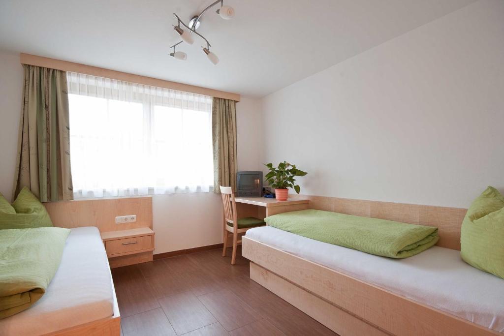 Landhaus Taurer Kals-am Großglockner Habitación foto