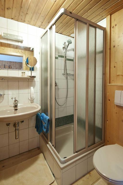 Landhaus Taurer Kals-am Großglockner Habitación foto